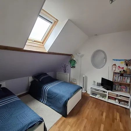 Chez Gisele Et Claude Homestay